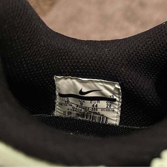 Nike Air Force 1 Foamposite Pro Cup ‘Glow Snakeskin’ - Picture 10 of 10